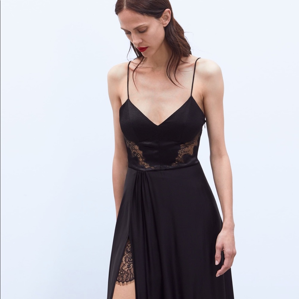 BLOGGERS FAV ZARA LIMITED EDITION LONG LACE DRESS - Picture 5 of 6
